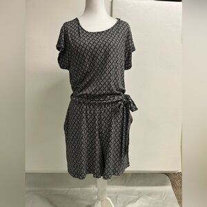 Old Navy black and white geometric Dolman romper